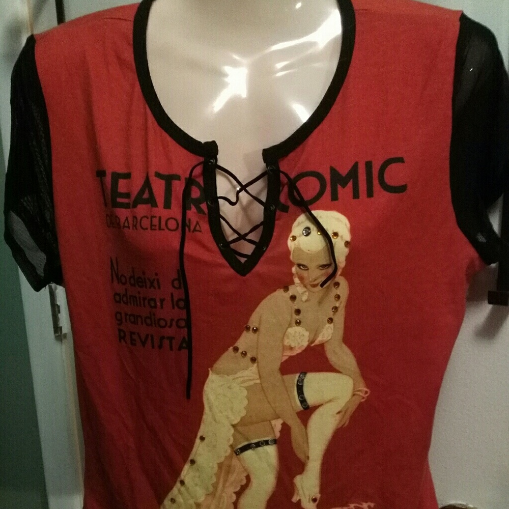 Unique Teatre Comic Top